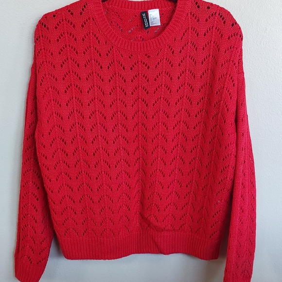 H&M red pullover - Picture 3 of 3